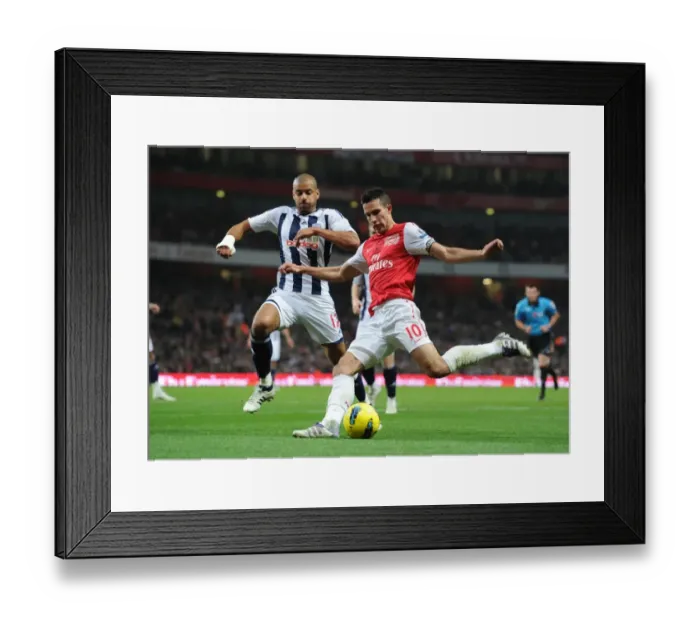 Framed Print : Robin van Persie vs. Steven Reid: A Battle at Emirates Stadium (Arsenal v West Bromwich Albion 2011-12) Framed Print : Robin van Persie vs. Steven Reid: A Battle at Emirates Stadium (Arsenal v West Bromwich Albion 2011-12)
