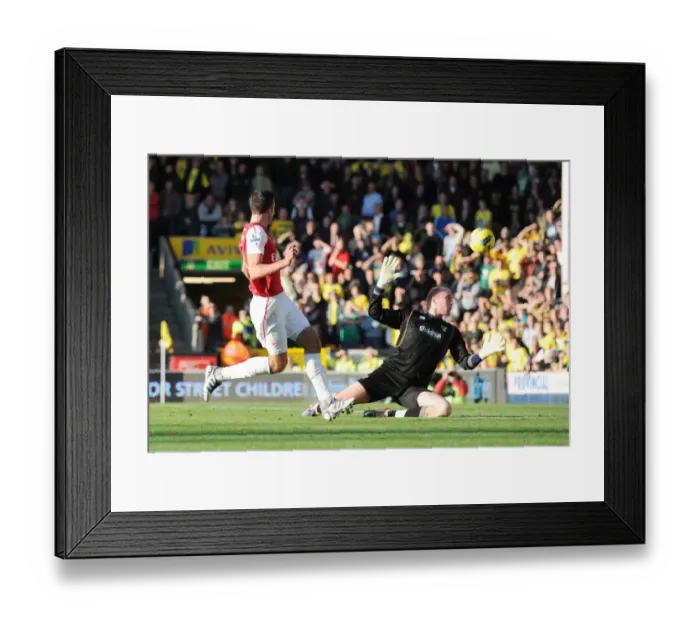 Framed Print : Robin van Persie's Chip Over John Ruddy: A Goal to Remember - Norwich City vs. Arsenal, 2011-12 Premier League Framed Print : Robin van Persie's Chip Over John Ruddy: A Goal to Remember - Norwich City vs. Arsenal, 2011-12 Premier League