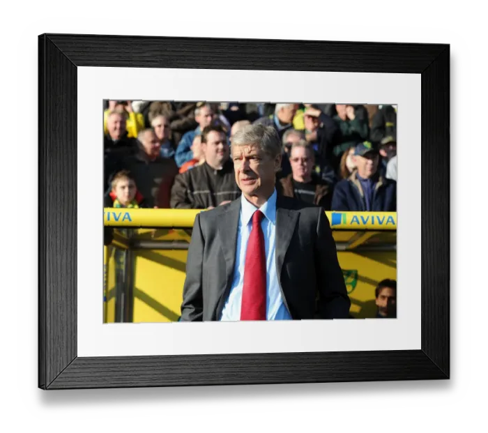 Framed Print : Arsene Wenger: Pre-Match Focus at Norwich City (2011-12)