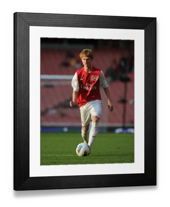 Framed Print : James Campbell (Arsenal). Arsenal U18 1: 0 Chelsea U18. Friendly Match. Emirates Stadium, 23 / 10 / 11 Framed Print : James Campbell (Arsenal). Arsenal U18 1: 0 Chelsea U18. Friendly Match. Emirates Stadium, 23 / 10 / 11