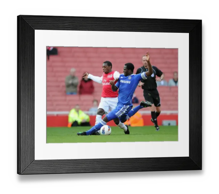 Framed Print : Anthony Jeffrey (Arsenal) Daniel Pappoe (Chelsea). Arsenal U18 1: 0 Chelsea U18 Framed Print : Anthony Jeffrey (Arsenal) Daniel Pappoe (Chelsea). Arsenal U18 1: 0 Chelsea U18