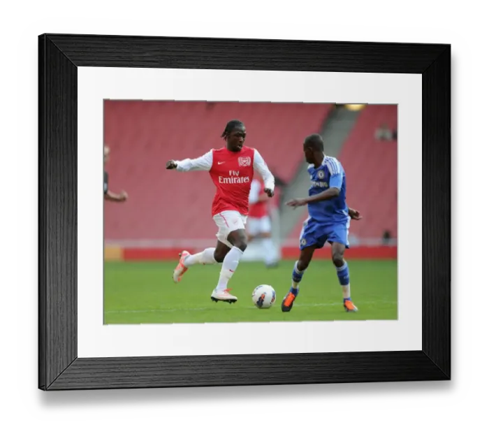 Framed Print : Jeffrey Monakana (Arsenal) Adam Nditi (Chelsea). Arsenal U18 1: 0 Chelsea U18 Framed Print : Jeffrey Monakana (Arsenal) Adam Nditi (Chelsea). Arsenal U18 1: 0 Chelsea U18