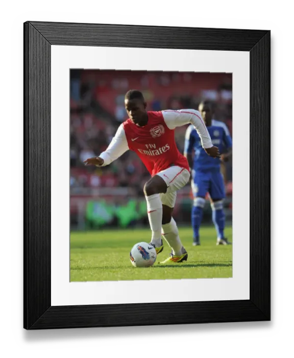 Framed Print : Nigel Neita Scores the Winning Goal: Arsenal U18 1-0 Chelsea U18 (Emirages Stadium, 23 / 10 / 11)