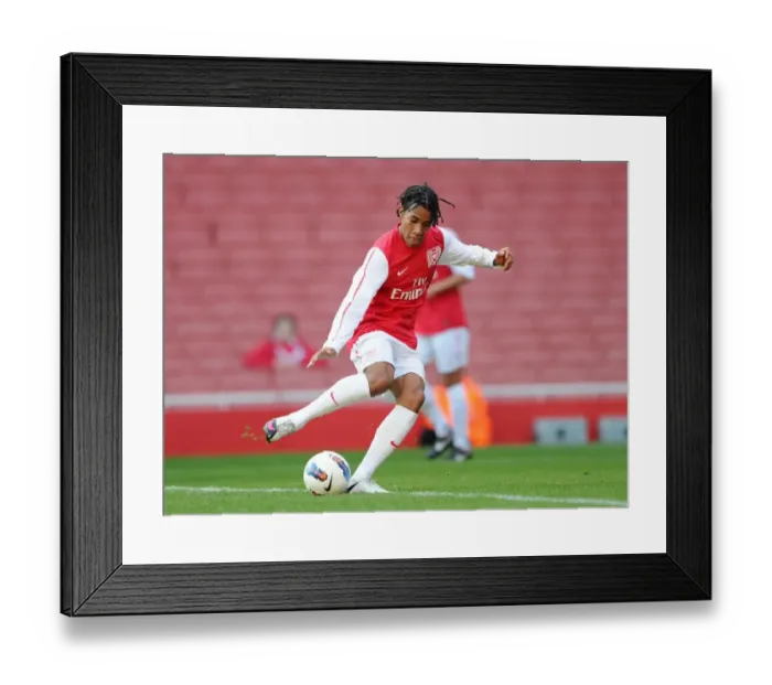 Framed Print : Phillip Roberts (Arsenal). Arsenal U18 1: 0 Chelsea U18. Friendly Match