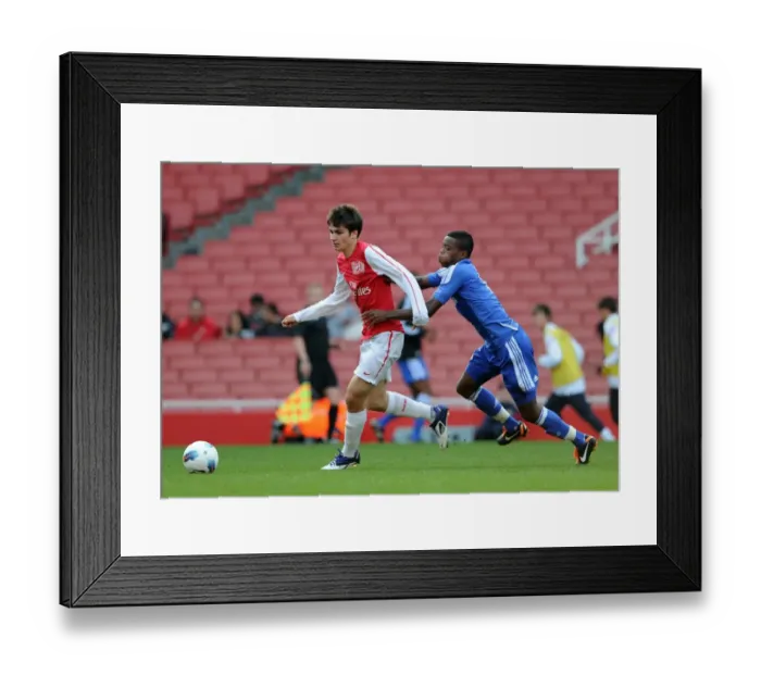Framed Print : Jon Toral (Arsenal) Nathaniel Chalobah (Chelsea). Arsenal U18 1: 0 Chelsea U18