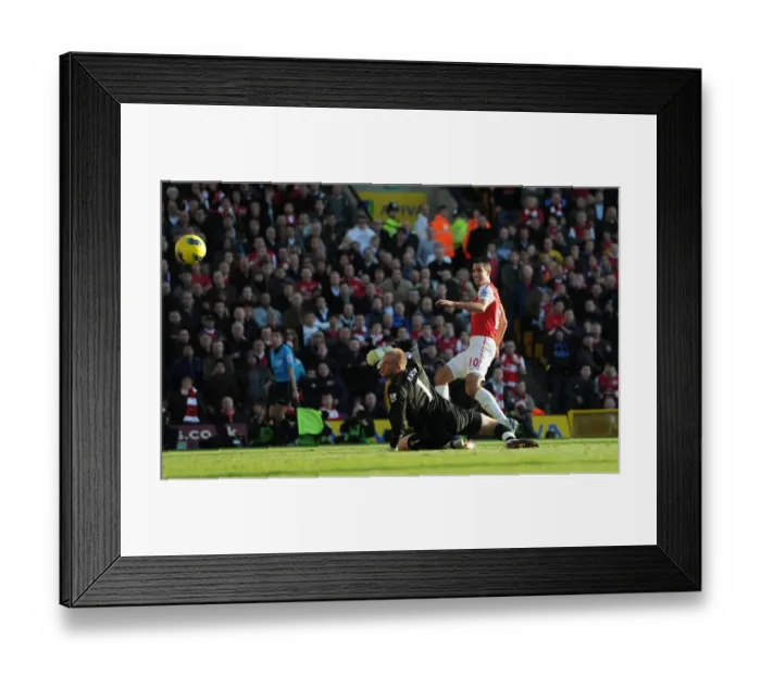 Framed Print : Robin van Persie's Brilliant Strike: Arsenal's Second Goal vs. Norwich City (Premier League 2011-12)
