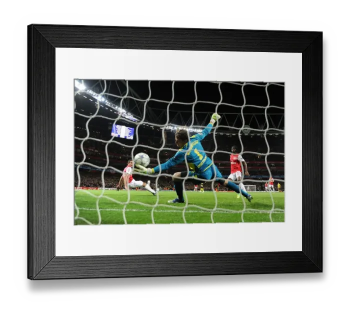 Framed Print : Robin van Persie Scores Stunner Past Roman Weidenfeller: Arsenal vs Borussia Dortmund, UEFA Champions League, 2011 Framed Print : Robin van Persie Scores Stunner Past Roman Weidenfeller: Arsenal vs Borussia Dortmund, UEFA Champions League, 2011