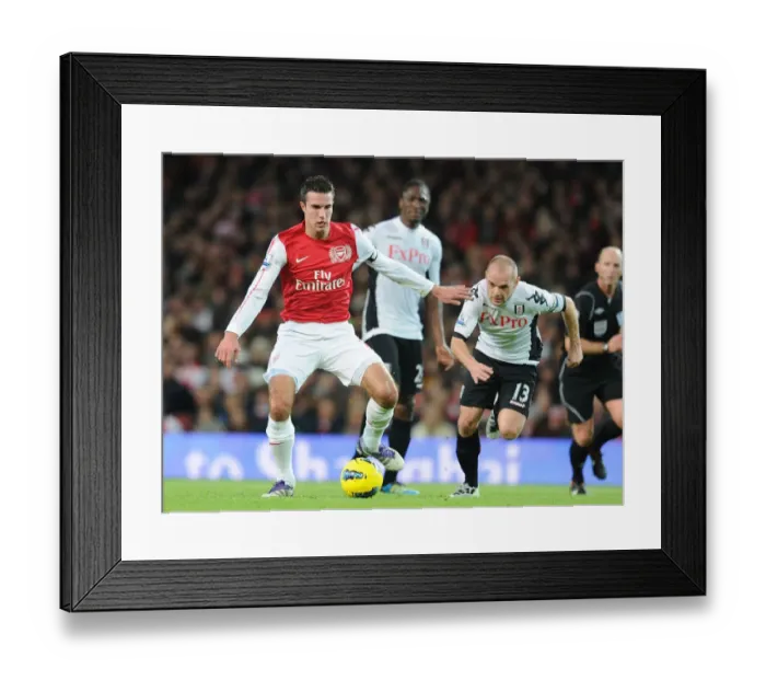 Framed Print : Robin van Persie Outmaneuvers Danny Murphy: Arsenal vs Fulham, Premier League 2011-12 Framed Print : Robin van Persie Outmaneuvers Danny Murphy: Arsenal vs Fulham, Premier League 2011-12