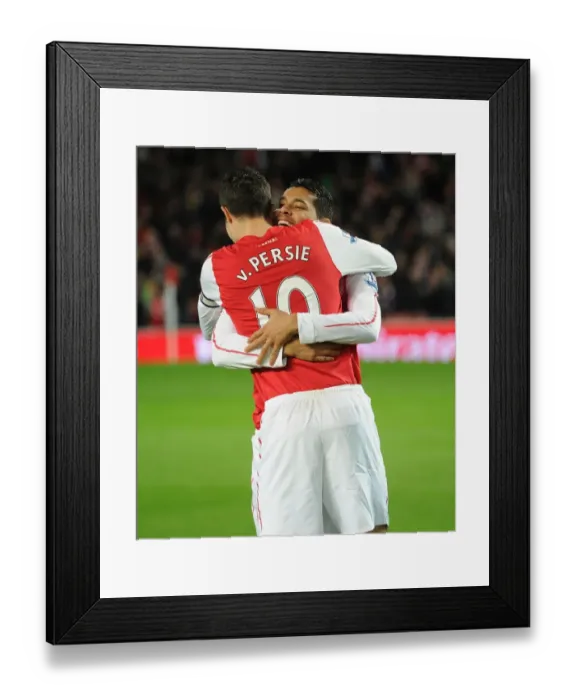 Framed Print : Van Persie and Santos in Action: Arsenal vs. Fulham (2011-12) Framed Print : Van Persie and Santos in Action: Arsenal vs. Fulham (2011-12)