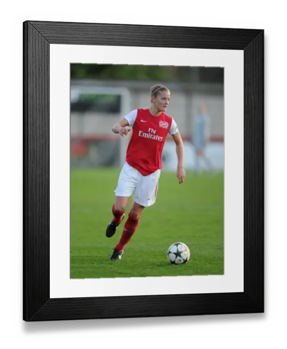 Framed Print : Katie Chapman (Arsenal). Arsenal Ladies 5: 1 Rayo Vallecano. Womens UEFA Champions League Framed Print : Katie Chapman (Arsenal). Arsenal Ladies 5: 1 Rayo Vallecano. Womens UEFA Champions League