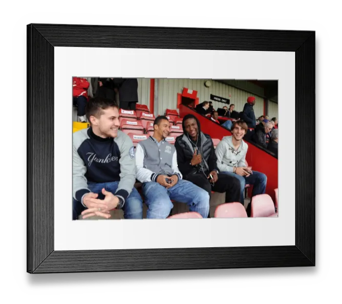 Framed Print : Arsenal's Men Support Ladies Victory: 5-1 Win Over Rayo Vallecano in UEFA Women's Champions League Framed Print : Arsenal's Men Support Ladies Victory: 5-1 Win Over Rayo Vallecano in UEFA Women's Champions League
