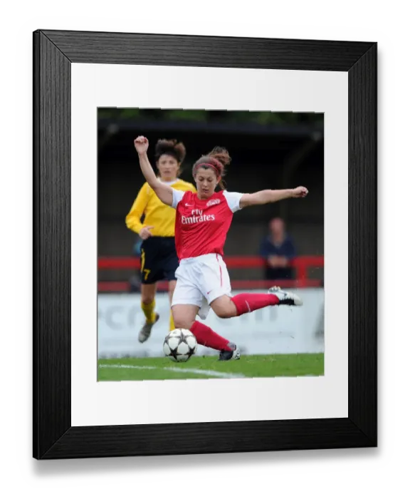 Framed Print : Arsenal's Bianca Bragg Scores Five in Dominant 6-0 UEFA Champions League Victory