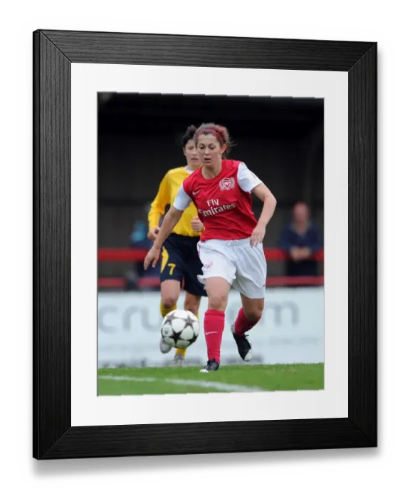 Framed Print : Arsenal's Bianca Bragg Scores Five in 6-0 UEFA Champions League Victory over Bobruichanka