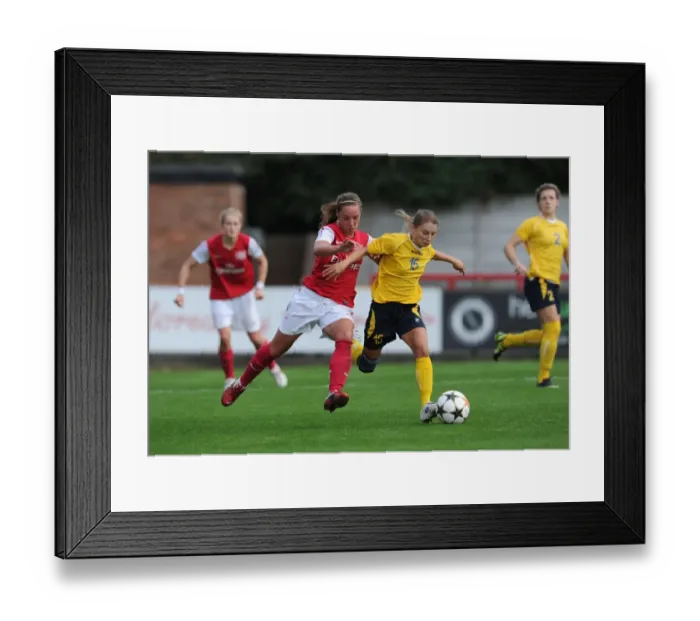 Framed Print : Arsenal Women's Champions League Triumph: Jordan Nobbs Scores Six in Historic 6-0 Victory over Bobruichanka