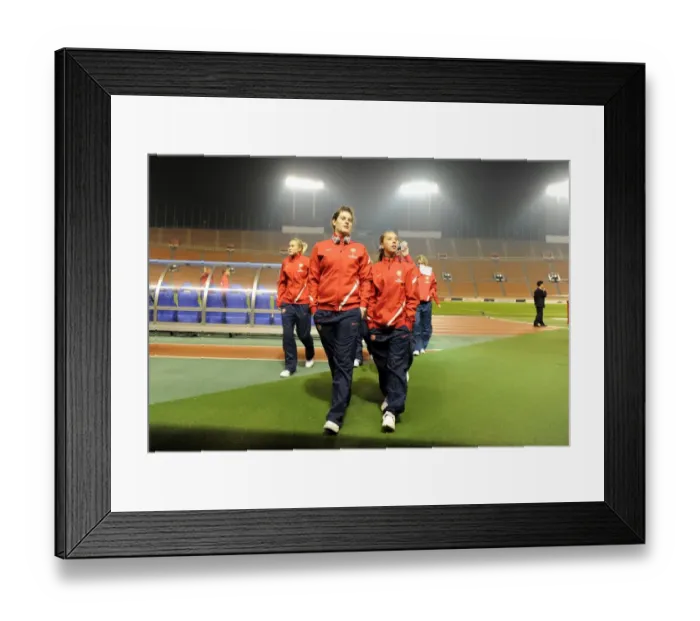 Framed Print : Arsenal Ladies vs INAC Kobe: A 1-1 Draw at Nishigaoka Stadium - Jennifer Beattie and Jordan Nobbs in Action