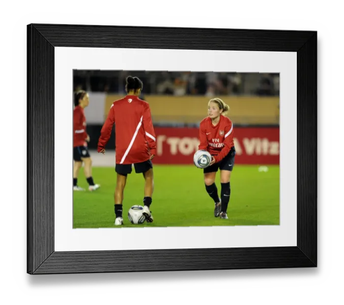 Framed Print : Kim Little's Brilliant Performance in Arsenal Ladies 1-1 Charity Match against INAC Kobe at Nishigaoka Stadium, Tokyo (November 30, 2011)