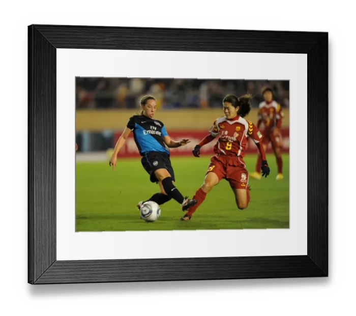 Framed Print : Nobbs vs Sawa: A 1-1 Stalemate in Charity Match between INAC Kobe and Arsenal Ladies at Nishigaoka Stadium, Tokyo