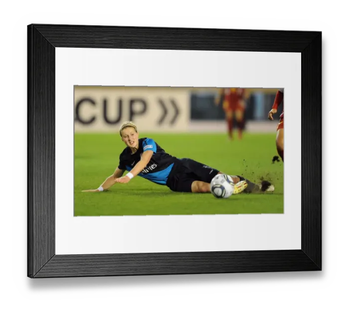 Framed Print : Ellen White's Stalemate: Arsenal Ladies vs INAC Kobe at Nishigaoka Stadium, Tokyo (30 / 11 / 11) Framed Print : Ellen White's Stalemate: Arsenal Ladies vs INAC Kobe at Nishigaoka Stadium, Tokyo (30 / 11 / 11)