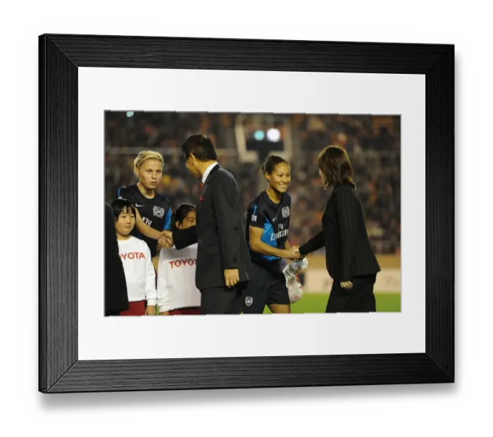 Framed Print : Arsenal Ladies vs INAC Kobe: 1-1 Charity Match at Nishigaoka Stadium, Tokyo (Rachel Yankey, Gilly Flaherty)