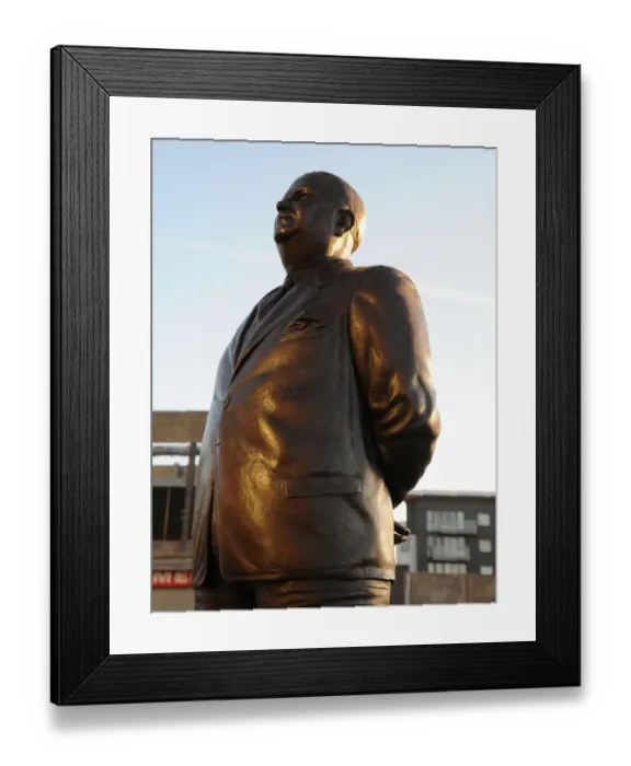 Framed Print : Herbert Chapman's Statue at Emirages Stadium: Arsenal vs Everton, Premier League (2011-12)