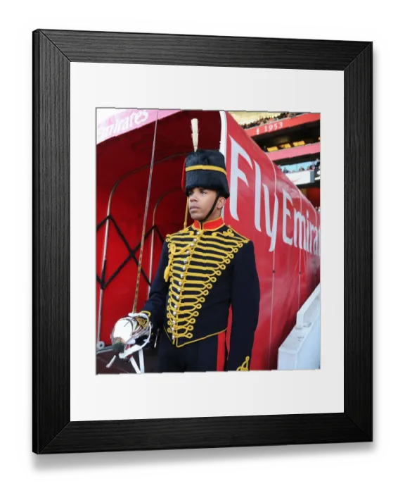Framed Print : Arsenal vs. Everton: Premier League Showdown at Emirates Stadium (2011-12) Framed Print : Arsenal vs. Everton: Premier League Showdown at Emirates Stadium (2011-12)