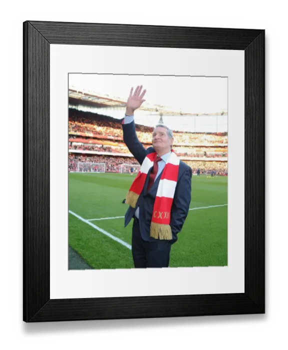 Framed Print : Arsenal Legends: Frank McLintock at Arsenal vs. Everton (2011-12)
