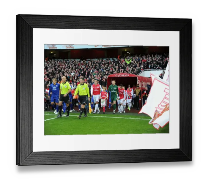 Framed Print : Robin van Persie Leads Arsenal at Emirates Stadium: Arsenal vs. Everton, Premier League 2011-12 Framed Print : Robin van Persie Leads Arsenal at Emirates Stadium: Arsenal vs. Everton, Premier League 2011-12