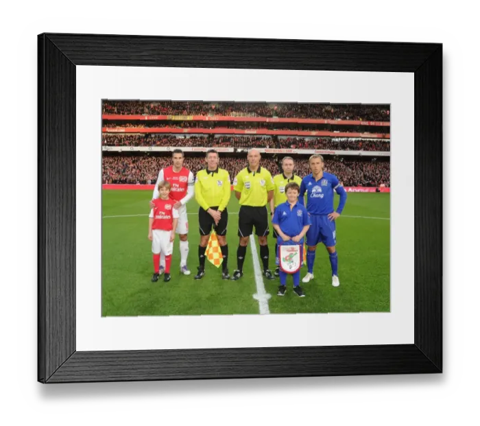Framed Print : Arsenal vs. Everton: Premier League Clash - Robin van Persie and Phil Neville Lead Teams Out at Emirates Stadium (December 2011) Framed Print : Arsenal vs. Everton: Premier League Clash - Robin van Persie and Phil Neville Lead Teams Out at Emirates Stadium (December 2011)