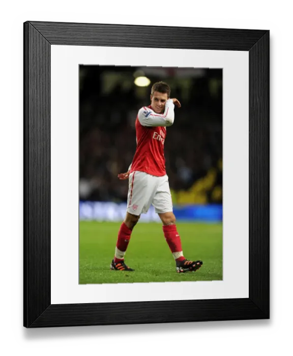 Framed Print : Aaron Ramsey in Action: Manchester City vs. Arsenal, Premier League 2011-12