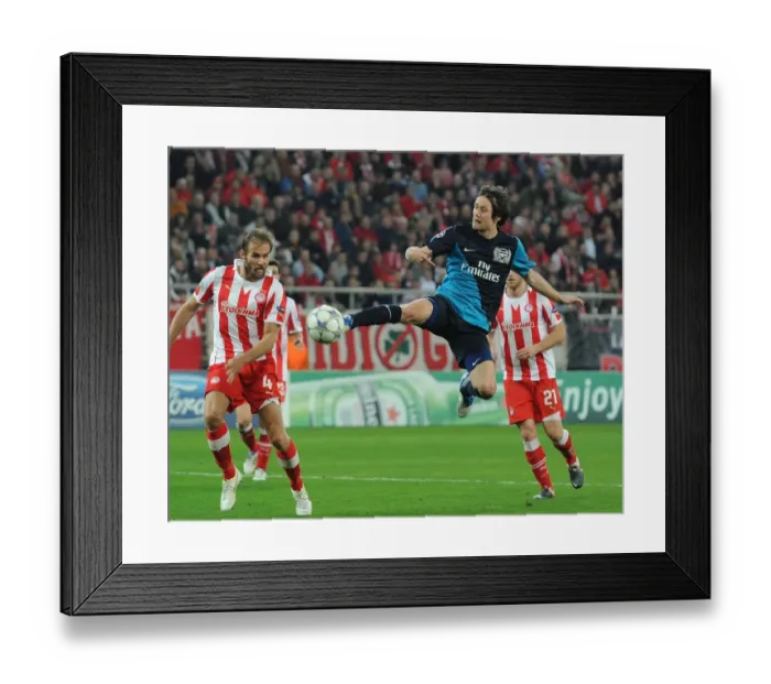 Framed Print : Clash of Champions: Rosicky vs. Mellberg - Olympiacos vs. Arsenal (2011-12) Framed Print : Clash of Champions: Rosicky vs. Mellberg - Olympiacos vs. Arsenal (2011-12)
