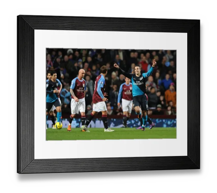 Framed Print : Robin van Persie's Strike: Aston Villa vs. Arsenal, Premier League 2011-12 Framed Print : Robin van Persie's Strike: Aston Villa vs. Arsenal, Premier League 2011-12
