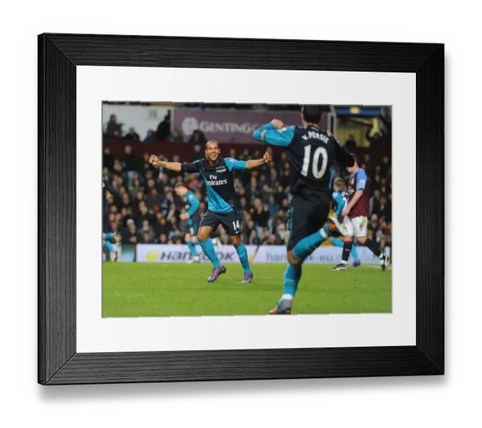 Framed Print : Theo Walcott and Robin van Persie Celebrate Arsenal's Goals Against Aston Villa (2011-12) Framed Print : Theo Walcott and Robin van Persie Celebrate Arsenal's Goals Against Aston Villa (2011-12)