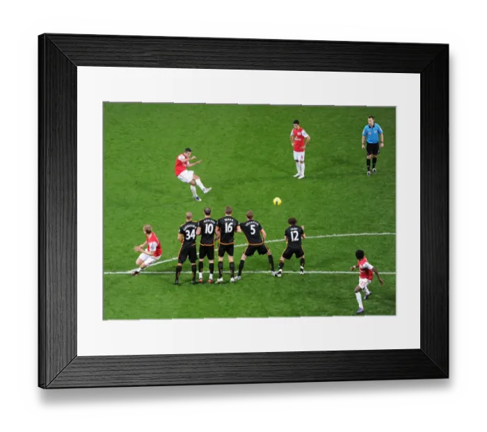 Framed Print : Robin van Persie's Free Kick: Arsenal vs. Wolverhampton Wanderers, 2011-2012 Framed Print : Robin van Persie's Free Kick: Arsenal vs. Wolverhampton Wanderers, 2011-2012