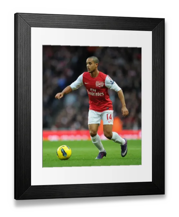 Framed Print : Theo Walcott in Action: Arsenal vs. Queens Park Rangers (2011-12)