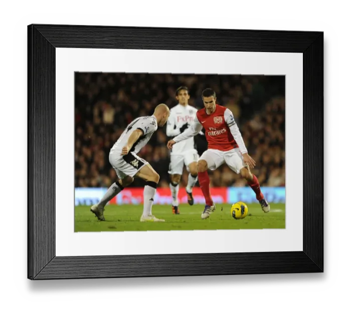 Framed Print : Robin van Persie (Arsenal) Phileppe Senderos (Fulham). Fulham 2: 1 Arsenal Framed Print : Robin van Persie (Arsenal) Phileppe Senderos (Fulham). Fulham 2: 1 Arsenal