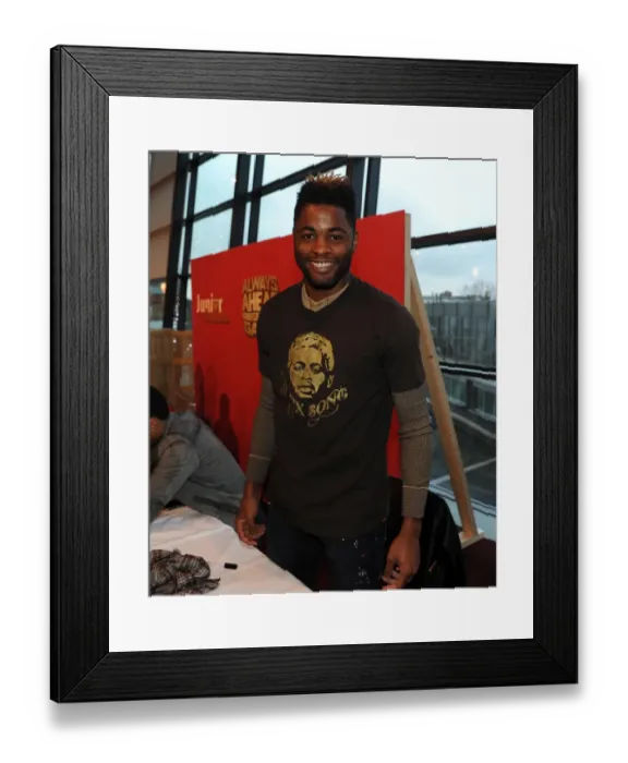 Framed Print : Jnr Gunners Holiday Party at Emirates Stadium (2011) Framed Print : Jnr Gunners Holiday Party at Emirates Stadium (2011)