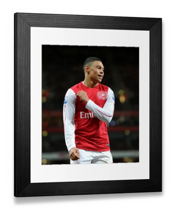 Framed Print : Alex Oxlade-Chamberlain in FA Cup Action: Arsenal vs. Leeds United (2011-2012) Framed Print : Alex Oxlade-Chamberlain in FA Cup Action: Arsenal vs. Leeds United (2011-2012)