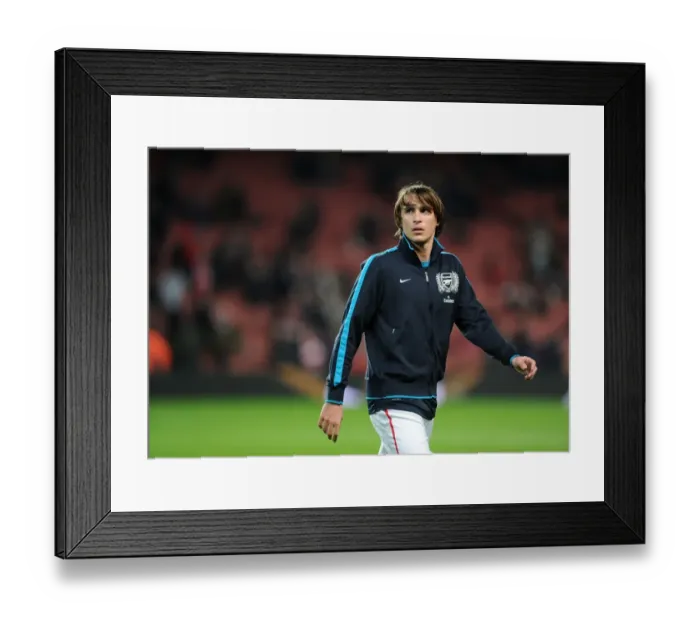 Framed Print : Arsenal vs Leeds United: FA Cup Clash - Ignasi Miquel Focus
