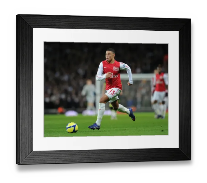 Framed Print : Arsenal's Alex Oxlade-Chamberlain in Action against Leeds United during the FA Cup Match (2011-2012) Framed Print : Arsenal's Alex Oxlade-Chamberlain in Action against Leeds United during the FA Cup Match (2011-2012)