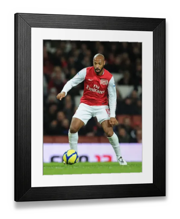 Framed Print : LONDON, ENGLAND - JANUARY 9: Thierry Henry of Arsenal during the FA Cup Third Round match between Arsenal Framed Print : LONDON, ENGLAND - JANUARY 9: Thierry Henry of Arsenal during the FA Cup Third Round match between Arsenal