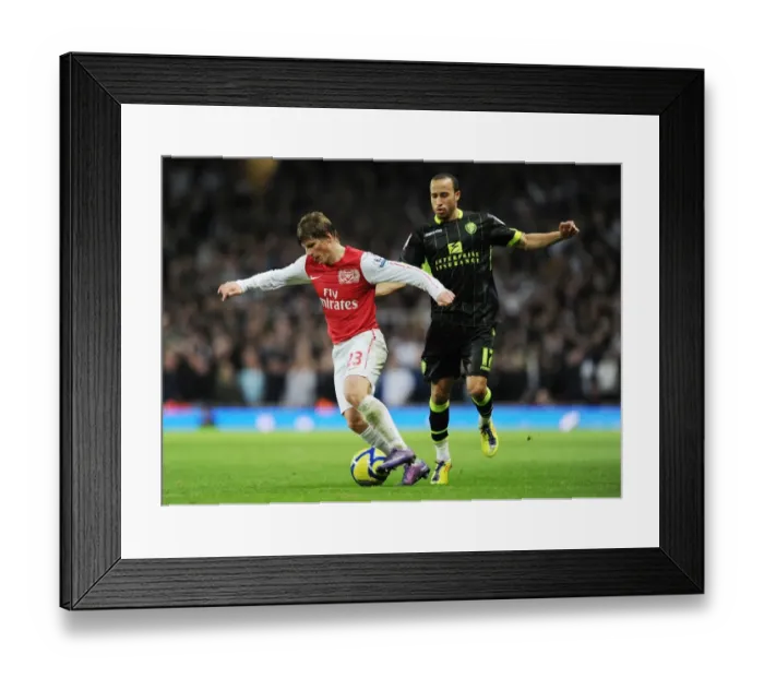 Framed Print : Arshavin Breaks Past Townsend: Arsenal vs Leeds United, FA Cup 2011-12 Framed Print : Arshavin Breaks Past Townsend: Arsenal vs Leeds United, FA Cup 2011-12