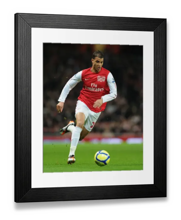 Framed Print : Arsenal vs Leeds United: FA Cup Battle - Chamakh's Thrilling Performance Framed Print : Arsenal vs Leeds United: FA Cup Battle - Chamakh's Thrilling Performance