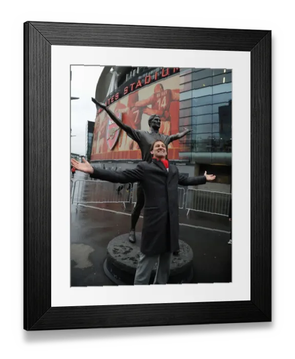 Framed Print : Tony Adams Unveils His Arsenal Legends Statue at Emirates Stadium during Arsenal vs. Queens Park Rangers Match, 2011-12 Framed Print : Tony Adams Unveils His Arsenal Legends Statue at Emirates Stadium during Arsenal vs. Queens Park Rangers Match, 2011-12