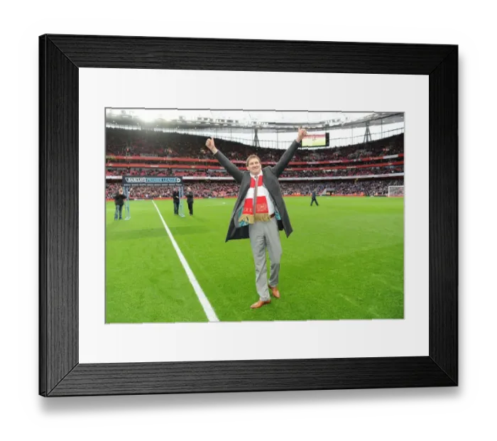 Framed Print : Tony Adams Returns: Arsenal Legends Reunion at Emirates Stadium (Arsenal v Queens Park Rangers, 2011-12)