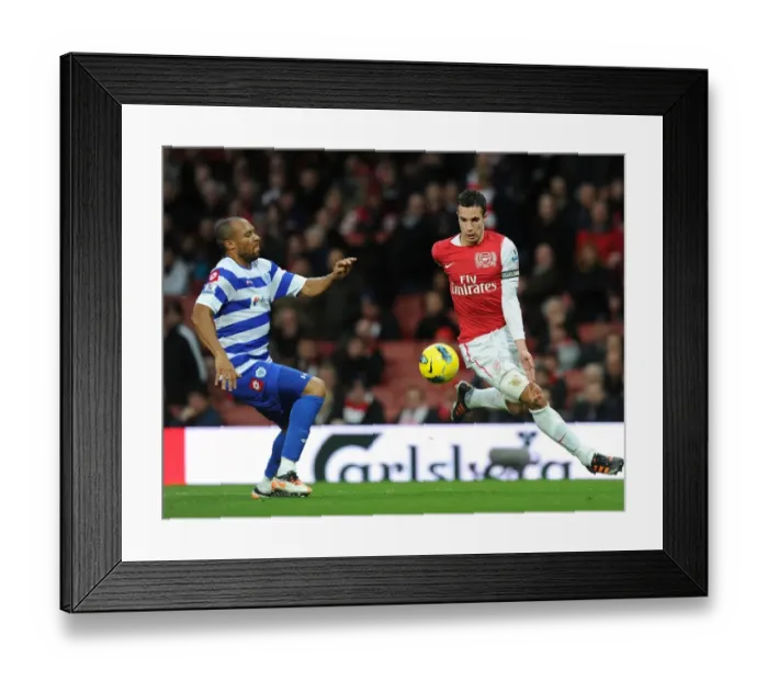 Framed Print : Robin van Persie Outsmarts Danny Gabbidon: Arsenal's Triumph over Queens Park Rangers