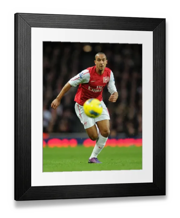 Framed Print : Theo Walcott in Action: Arsenal vs. Queens Park Rangers (2011-12) Framed Print : Theo Walcott in Action: Arsenal vs. Queens Park Rangers (2011-12)