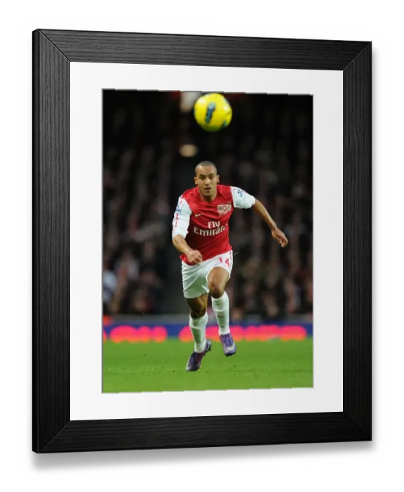 Framed Print : Theo Walcott in Action: Arsenal vs. Queens Park Rangers (2011-12) Framed Print : Theo Walcott in Action: Arsenal vs. Queens Park Rangers (2011-12)