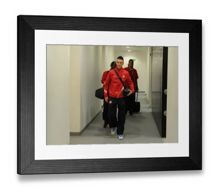 Framed Print : Laurent Koscielny: Arsenal's Defensive Fortitude Against Wolverhampton Wanderers (2011-2012)
