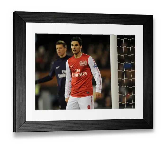 Framed Print : Mikel Arteta Leads Arsenal at Fulham, Premier League 2011-12 Framed Print : Mikel Arteta Leads Arsenal at Fulham, Premier League 2011-12