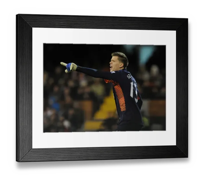 Framed Print : Unyielding Guardian: Wojciech Szczesny's Heroic Performance (Fulham vs Arsenal 2011-12)